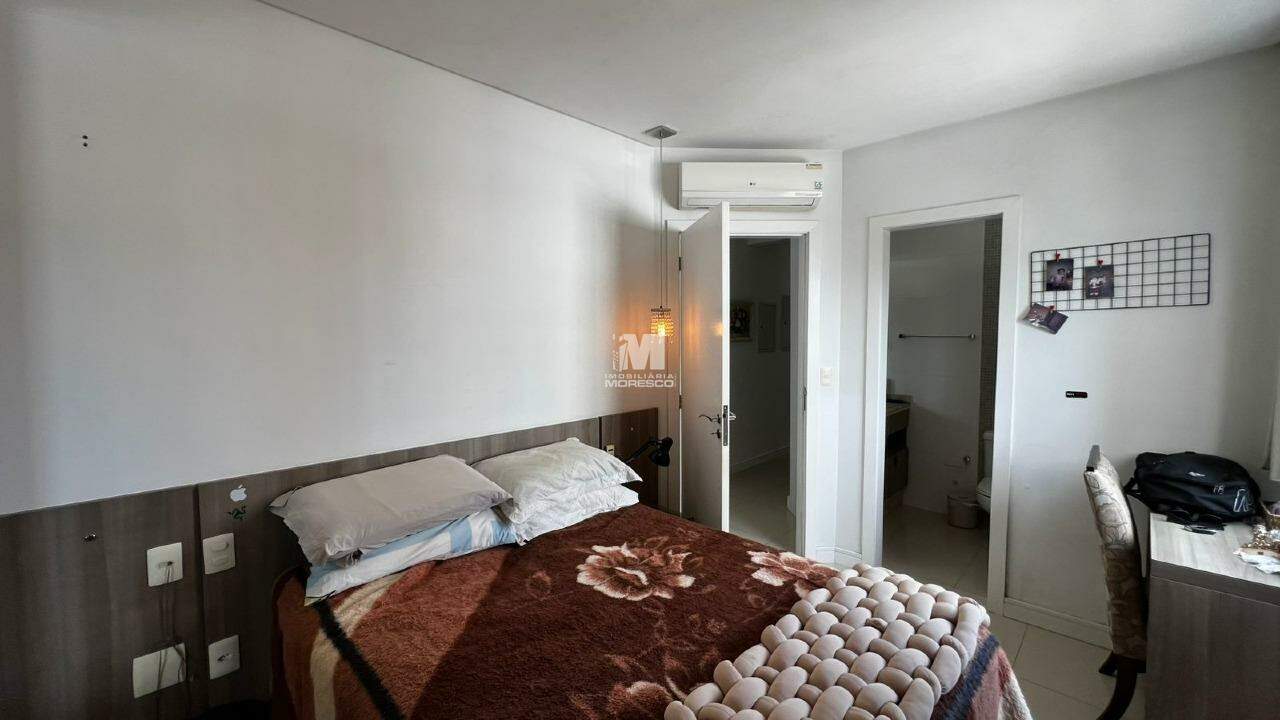 Apartamento à venda no bairro Centro: