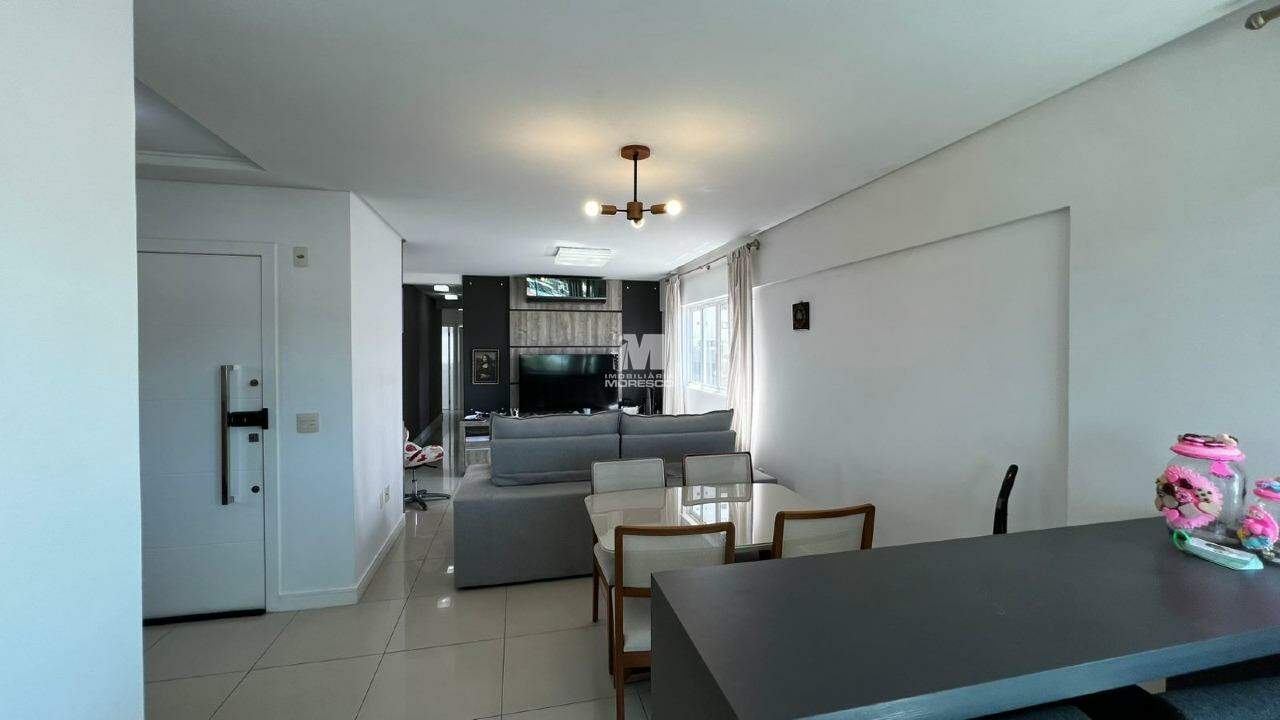 Apartamento à venda no bairro Centro: