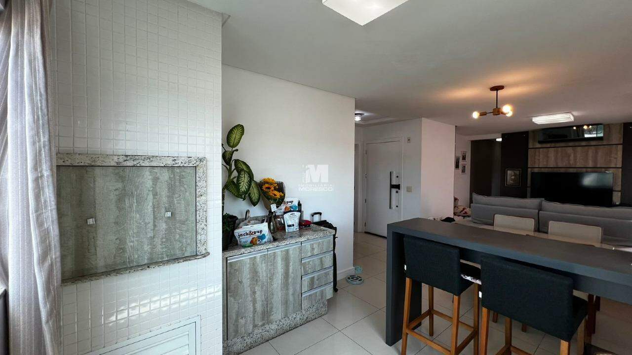 Apartamento à venda no bairro Centro: