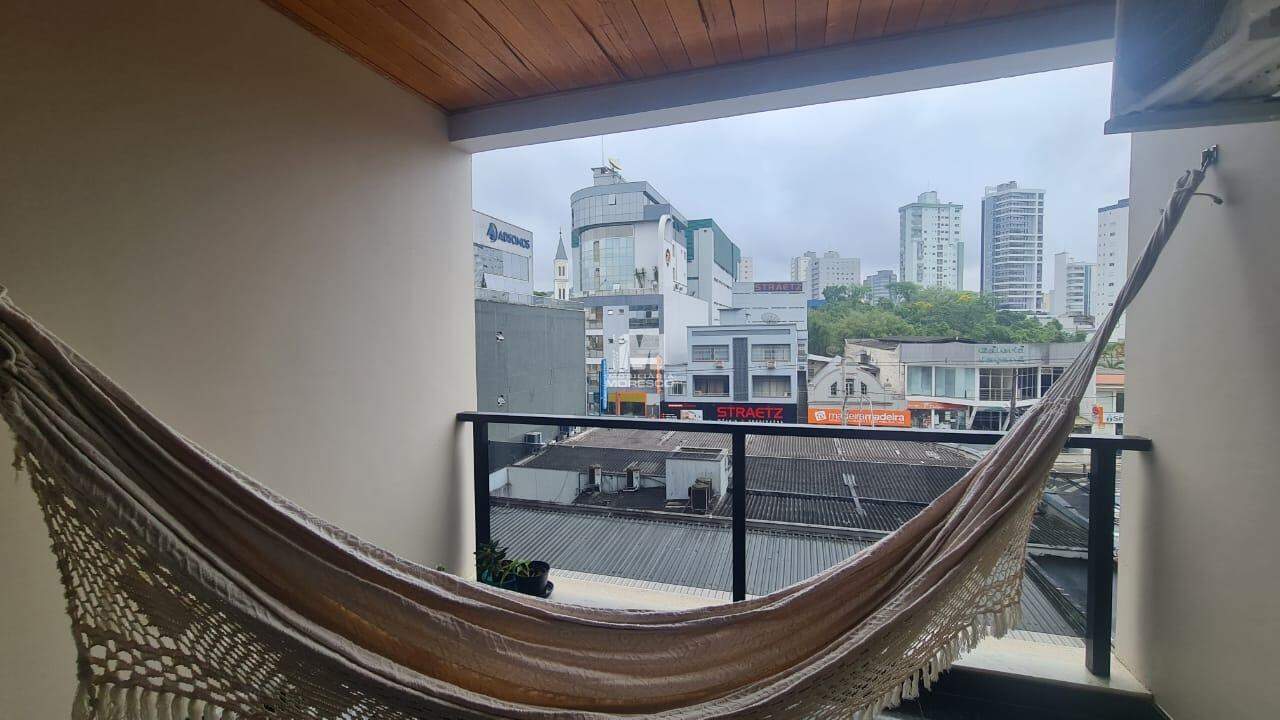 Apartamento à venda no bairro Centro I: