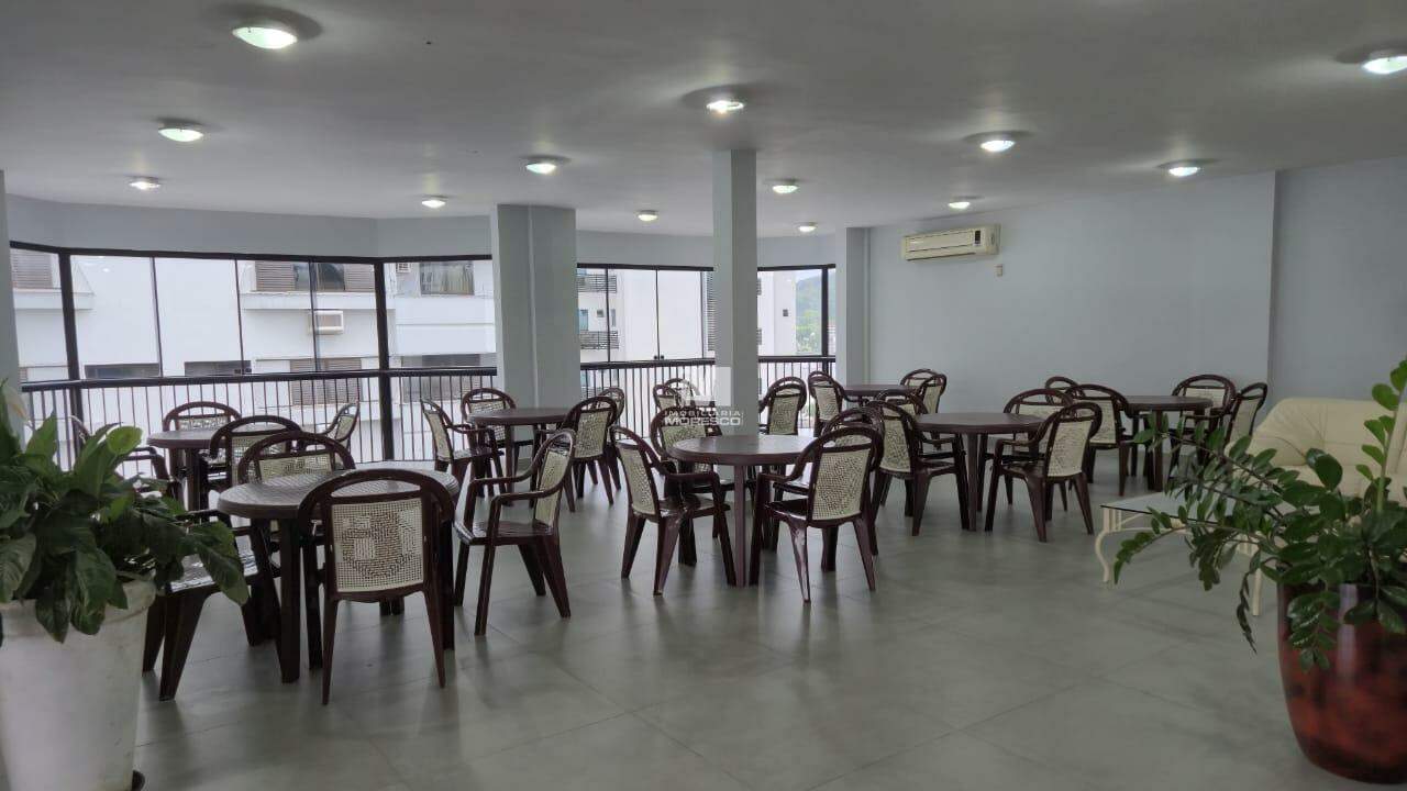 Apartamento à venda no bairro Centro I: