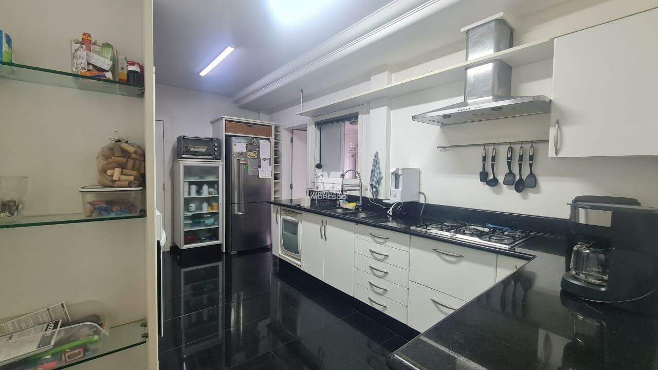 Apartamento à venda no bairro Centro I: