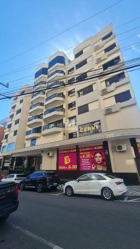 Apartamento à venda no bairro Centro I: 