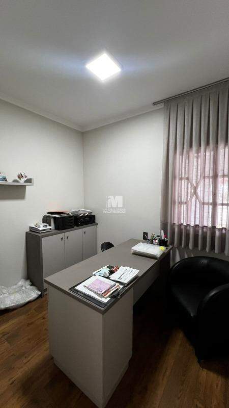 Casa para aluguel no bairro Jardim Maluche: