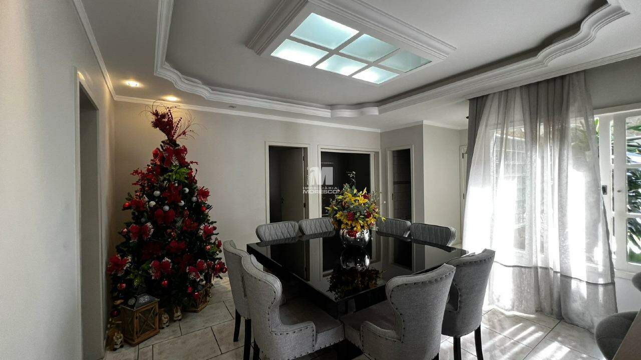 Casa à venda no bairro Jardim Maluche: 