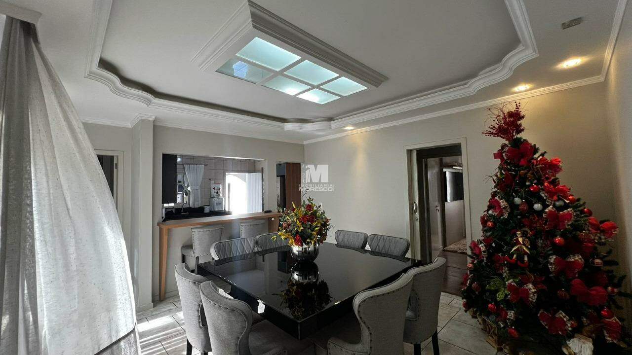 Casa à venda no bairro Jardim Maluche: 