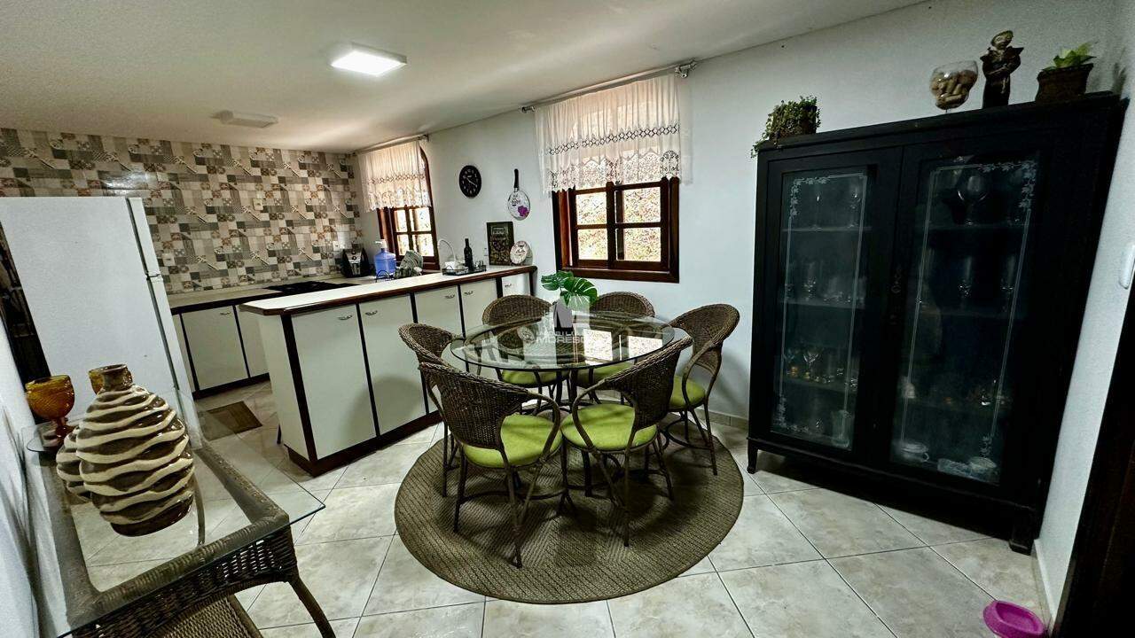 Casa à venda no bairro Guarani: