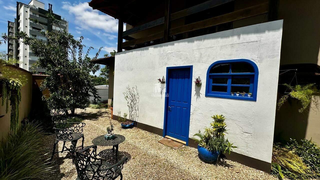 Casa à venda no bairro Guarani: