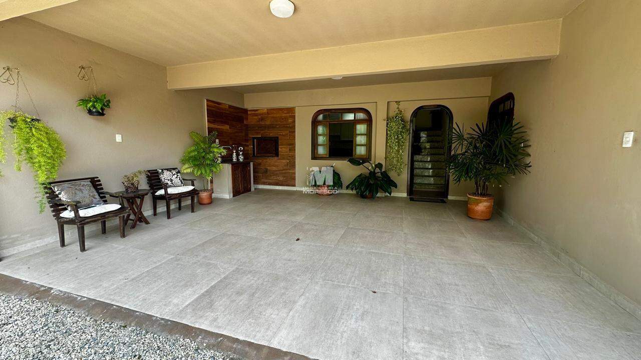 Casa à venda no bairro Guarani: