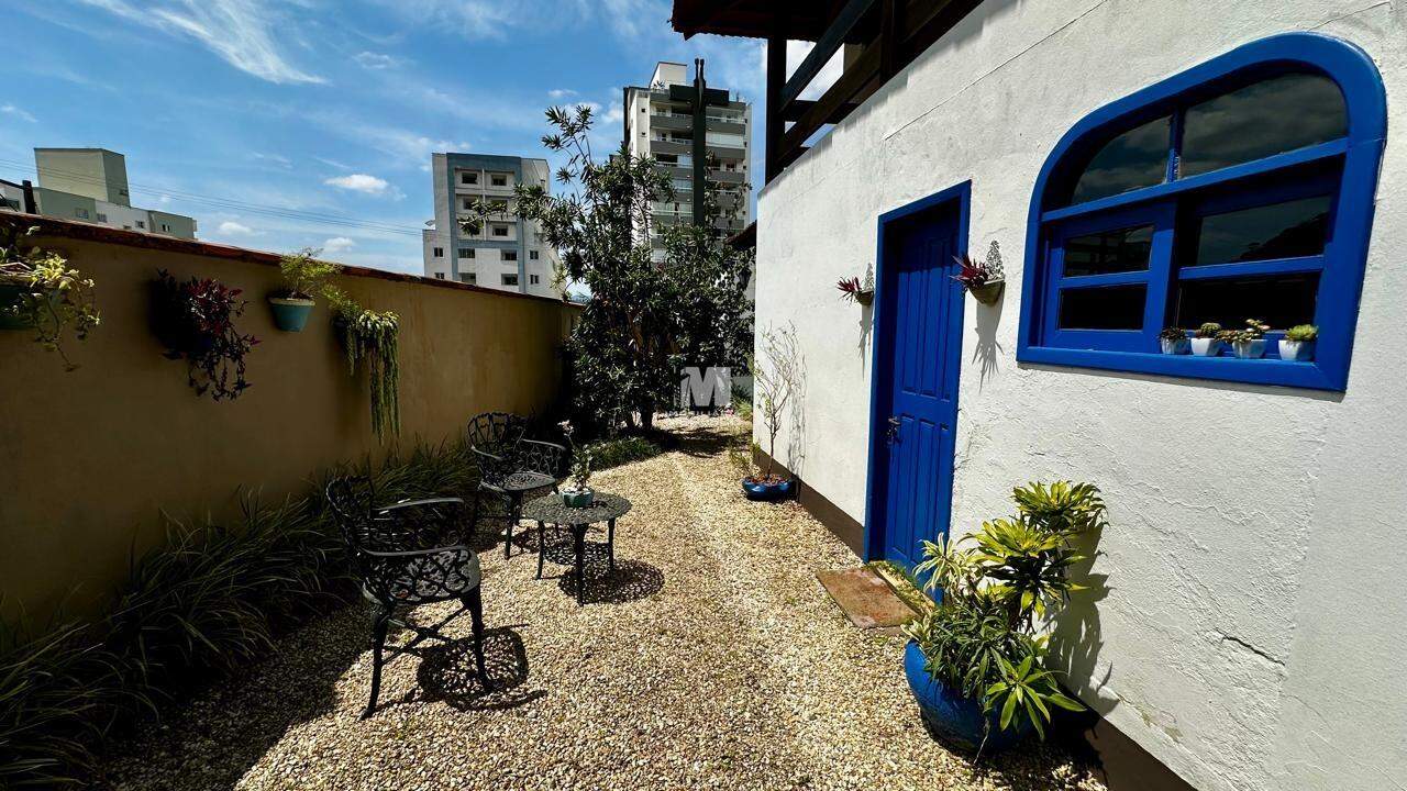 Casa à venda no bairro Guarani: