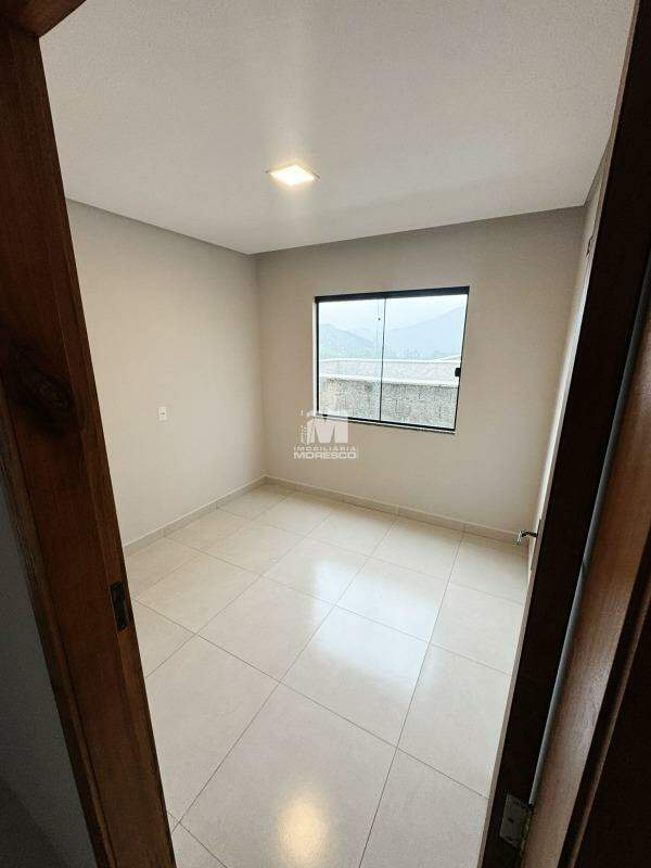 Casa à venda no bairro Limeira Baixa: 