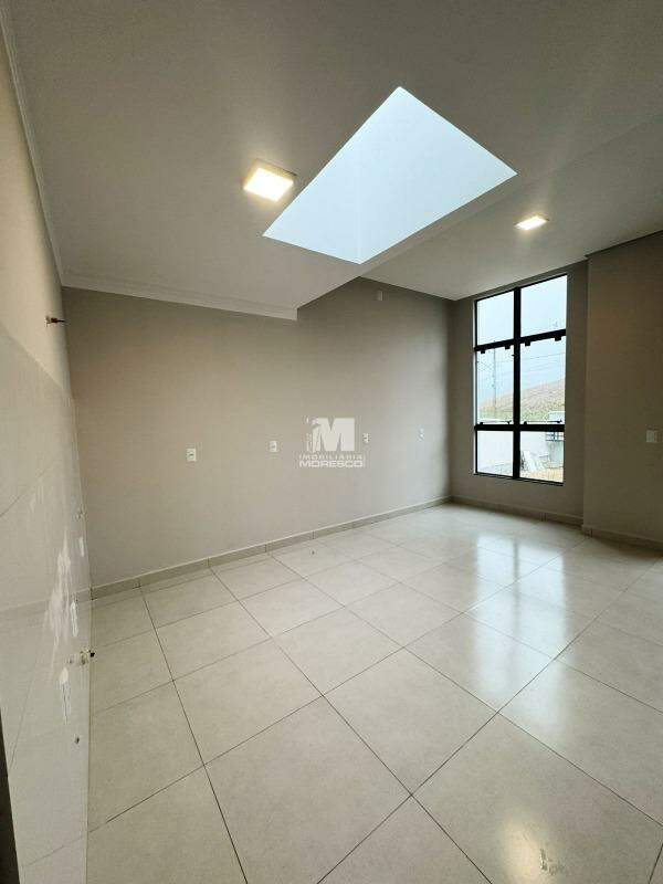Casa à venda no bairro Limeira Baixa: 