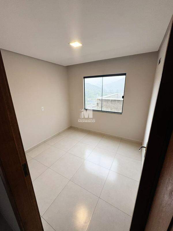 Casa à venda no bairro Limeira Baixa: 