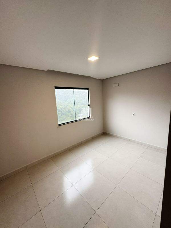 Casa à venda no bairro Limeira Baixa: 