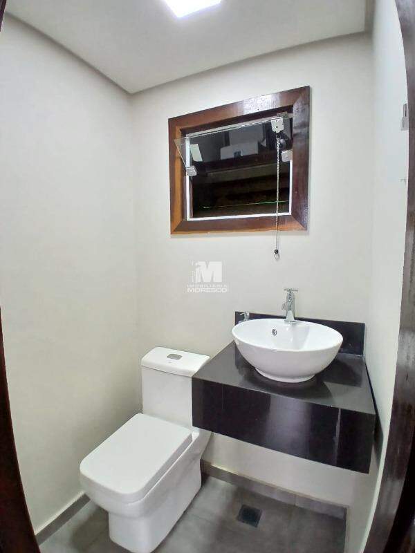 Casa para aluguel no bairro Águas Claras: 