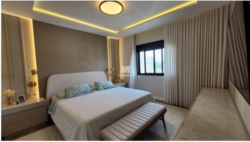 Apartamento à venda no bairro Centro I: