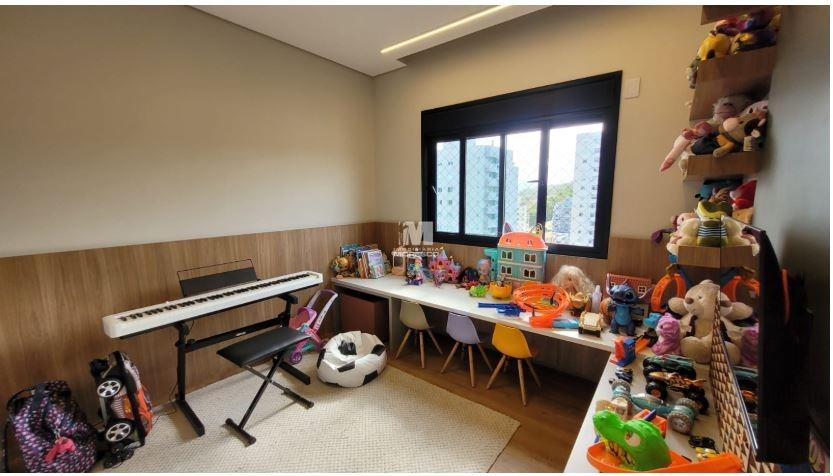 Apartamento à venda no bairro Centro I: