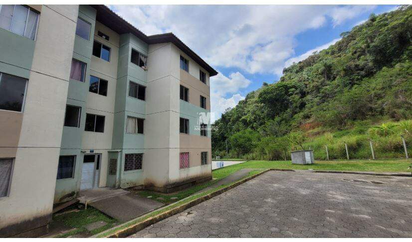 Apartamento à venda no bairro Cedrinho: 