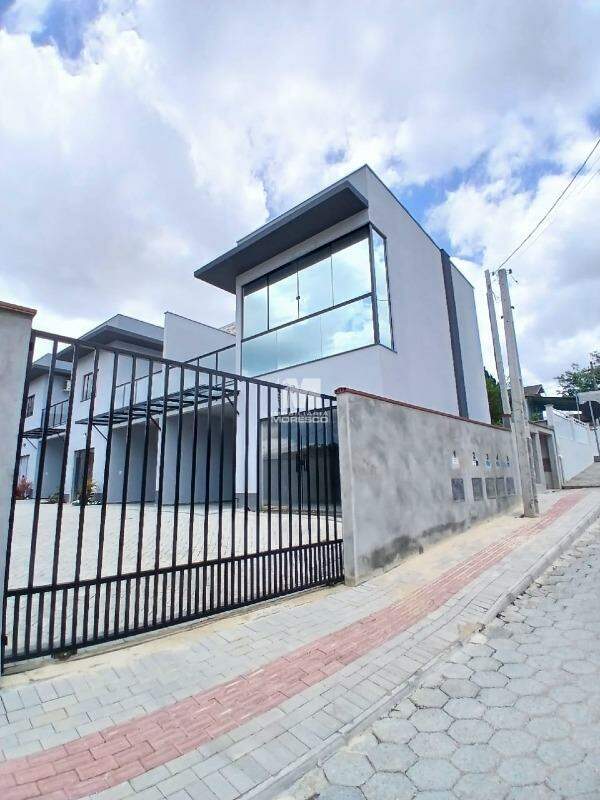 Casa para aluguel no bairro Rio Branco: 