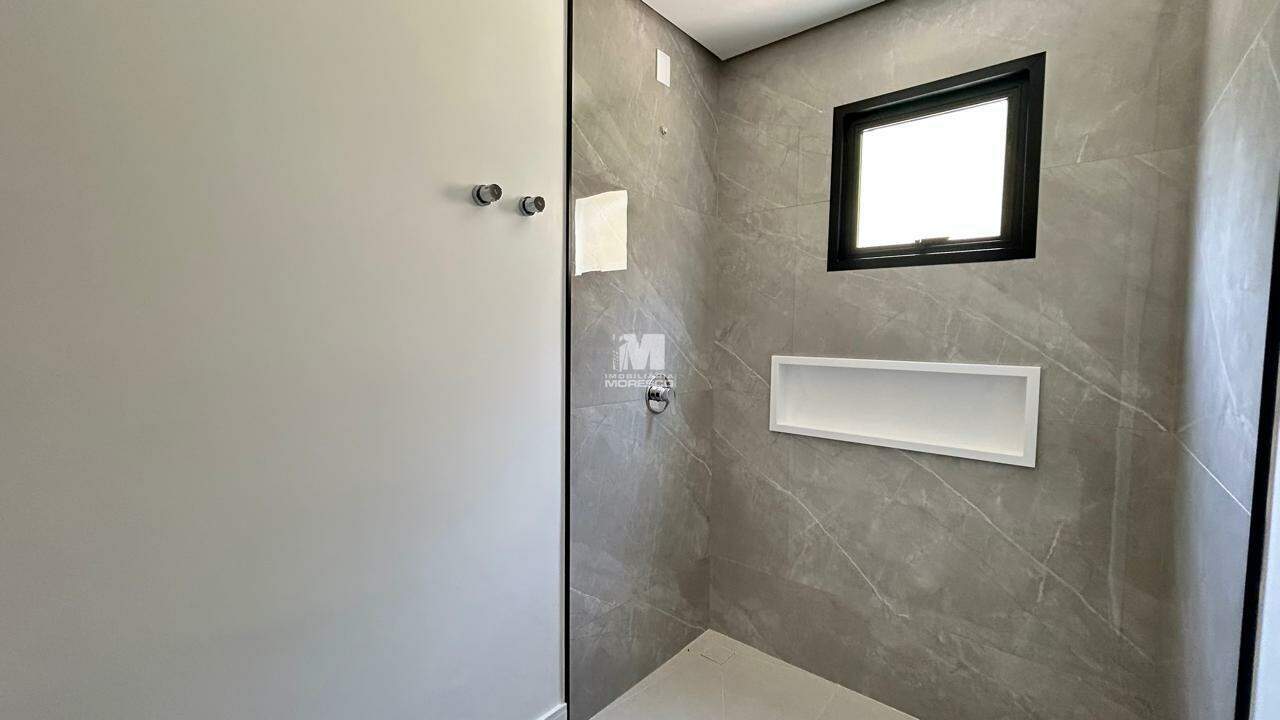 Casa à venda no bairro Centro: 