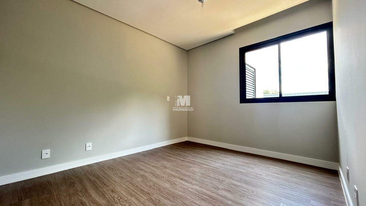 Casa à venda no bairro Centro: 