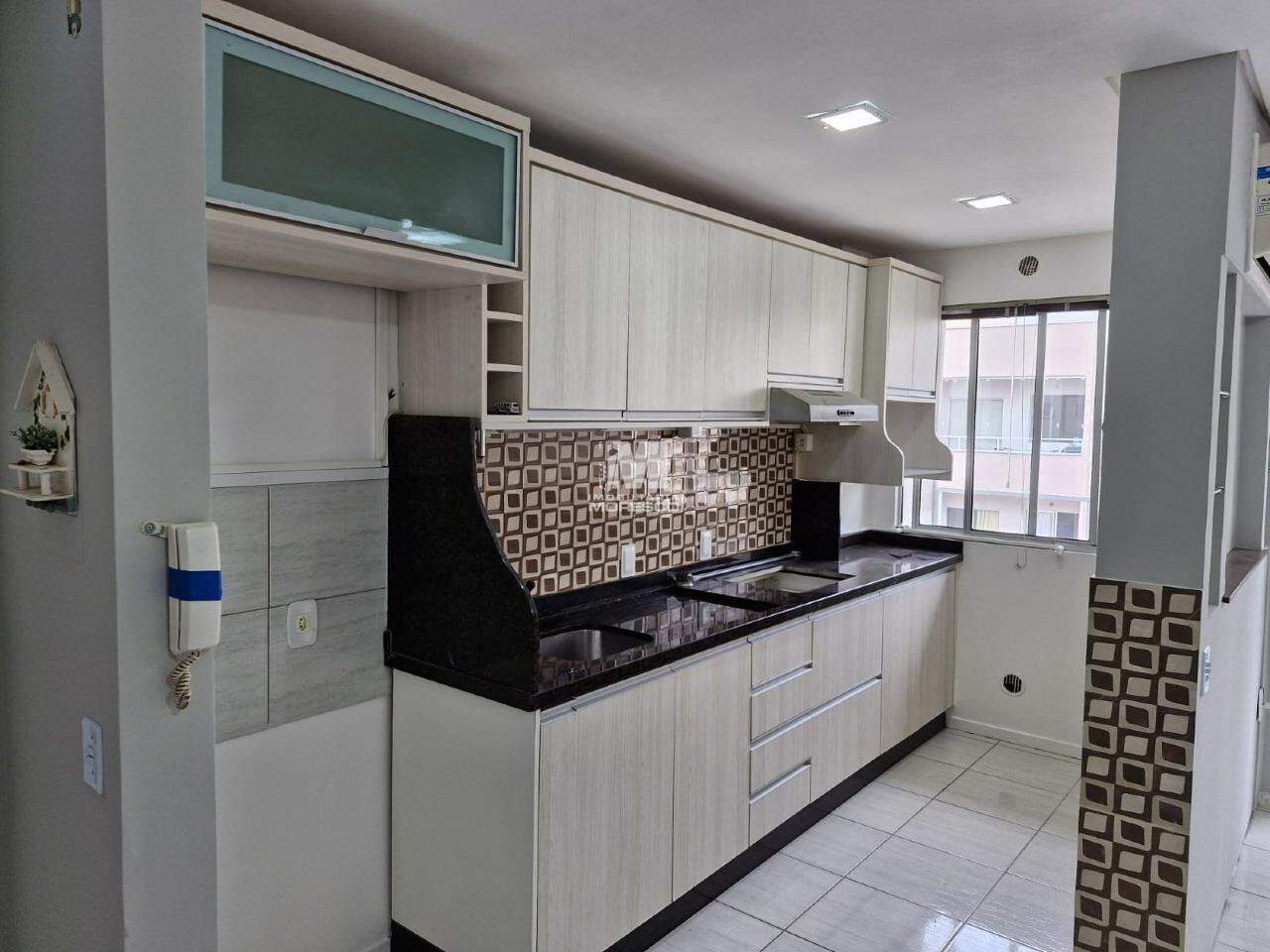 Apartamento à venda no bairro Souza Cruz: 
