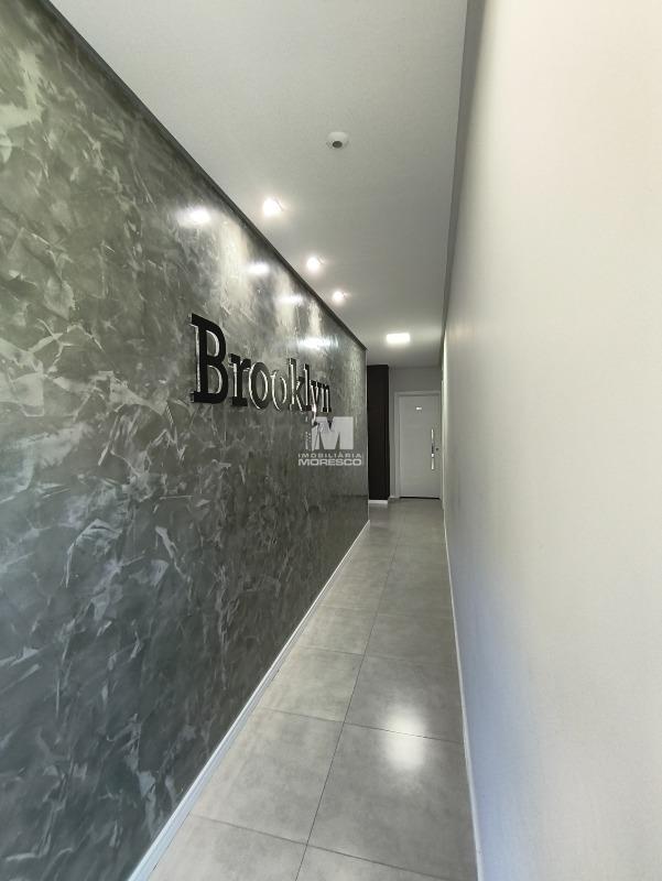 Apartamento à venda no bairro Azambuja: 