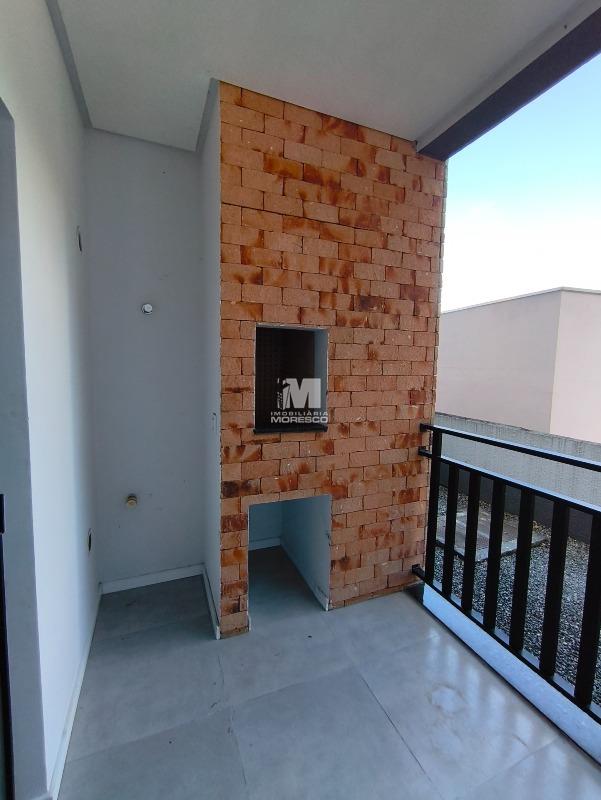 Apartamento à venda no bairro Azambuja: 