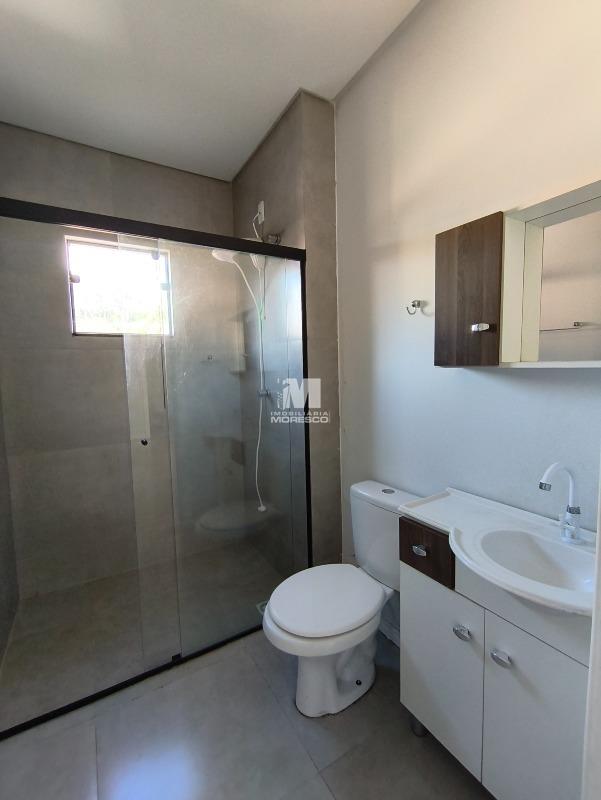 Apartamento à venda no bairro Azambuja: 