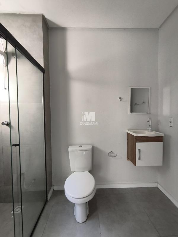 Apartamento à venda no bairro Azambuja: 