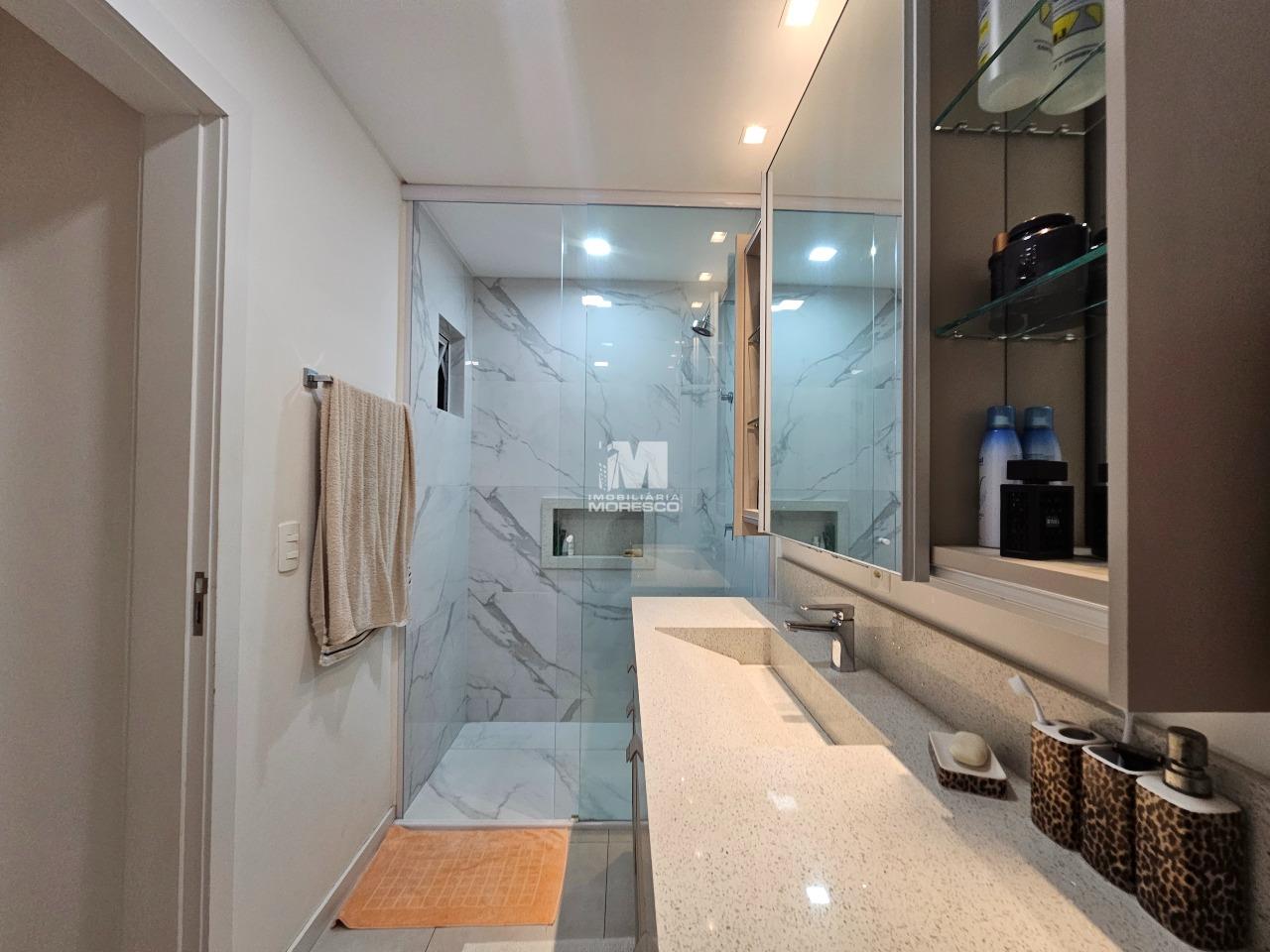 Apartamento à venda no bairro Centro II: 