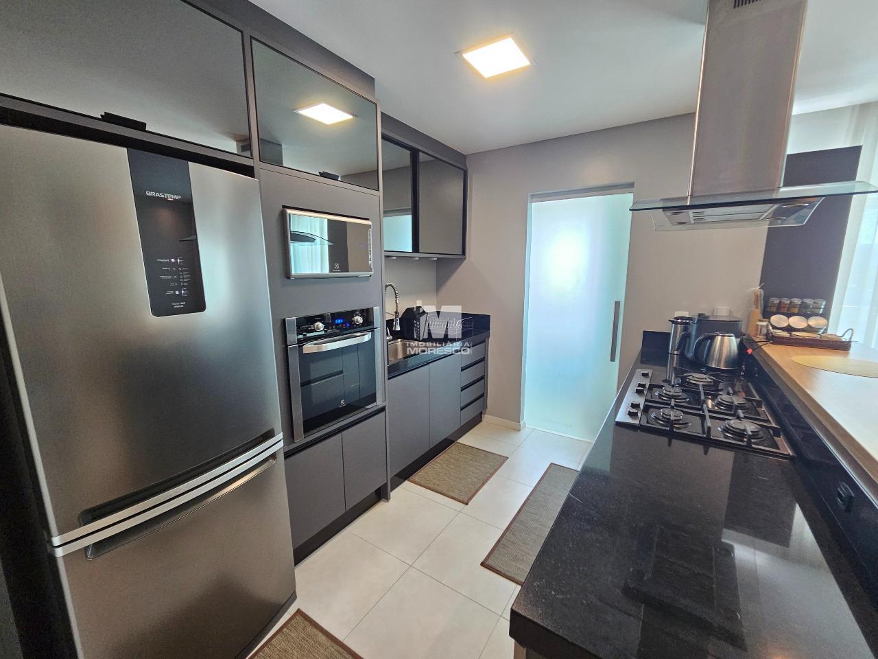 Apartamento à venda no bairro Centro II: 