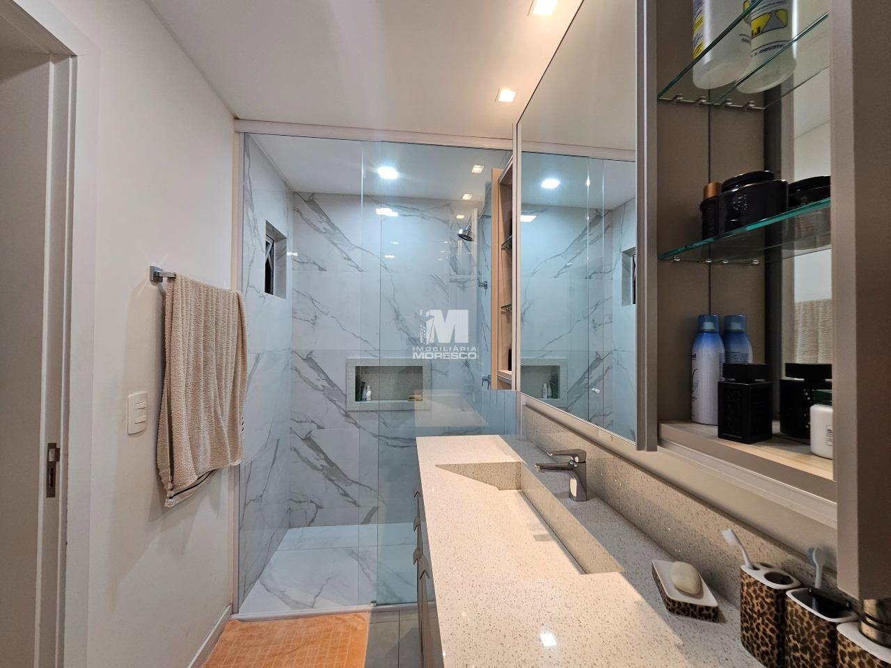 Apartamento à venda no bairro Centro II: 