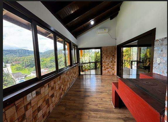 Casa à venda no bairro Guarani: