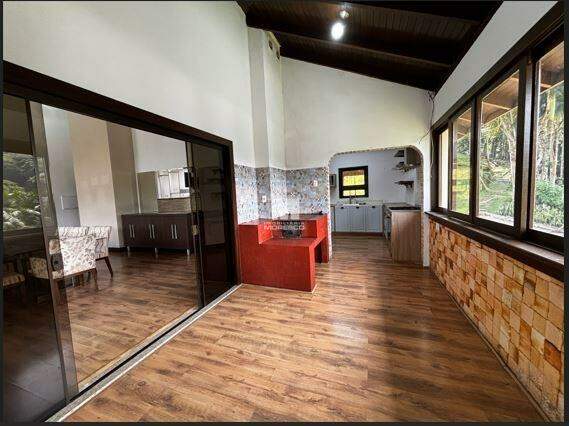 Casa à venda no bairro Guarani:
