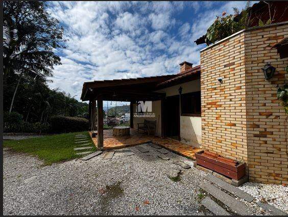 Casa à venda no bairro Guarani: