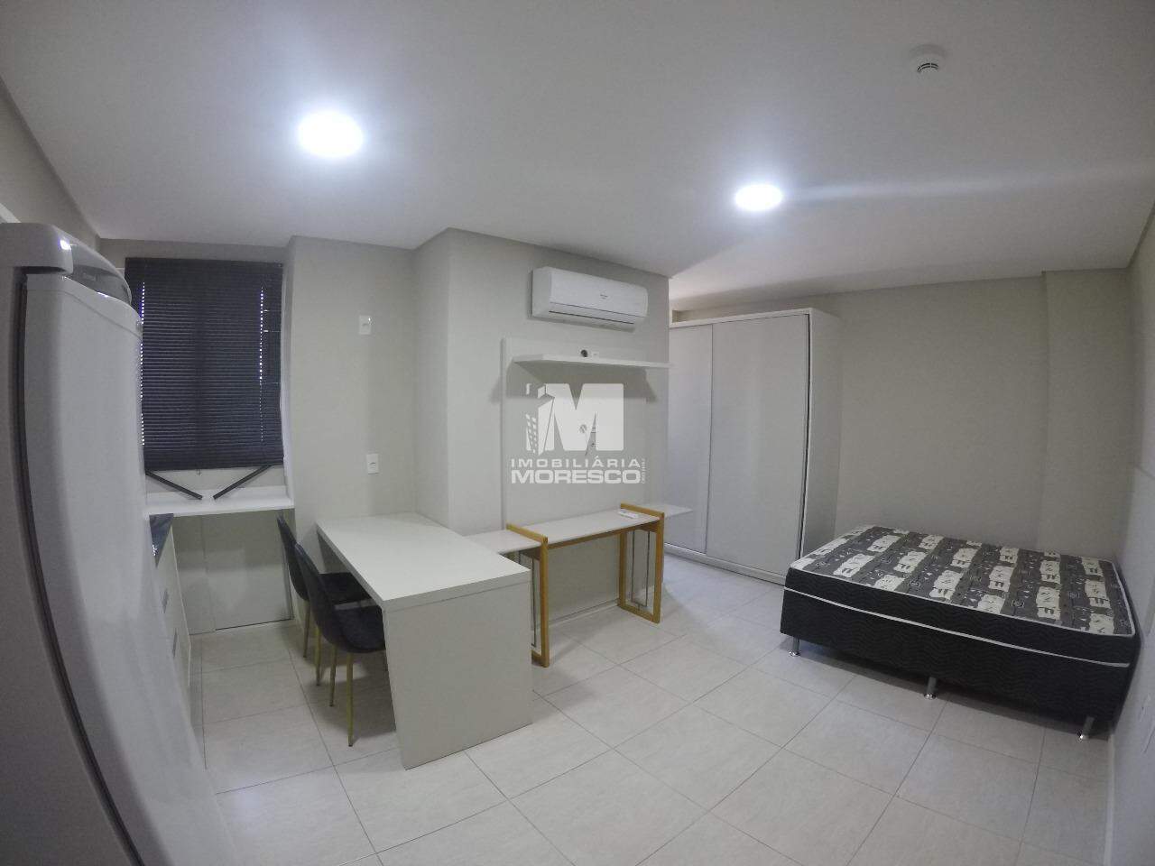 Flat à venda no bairro Santa Terezinha: 