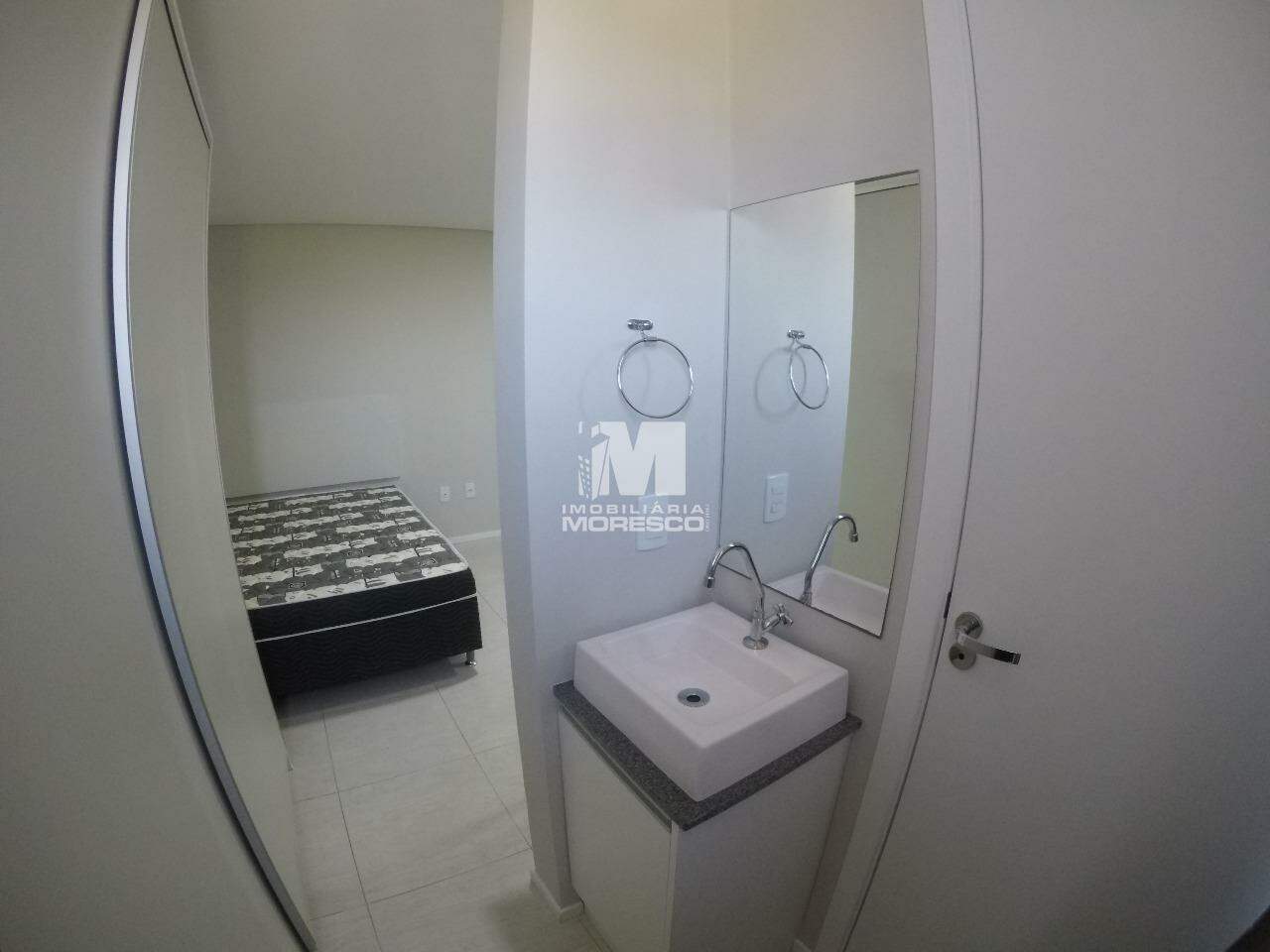 Flat à venda no bairro Santa Terezinha: 