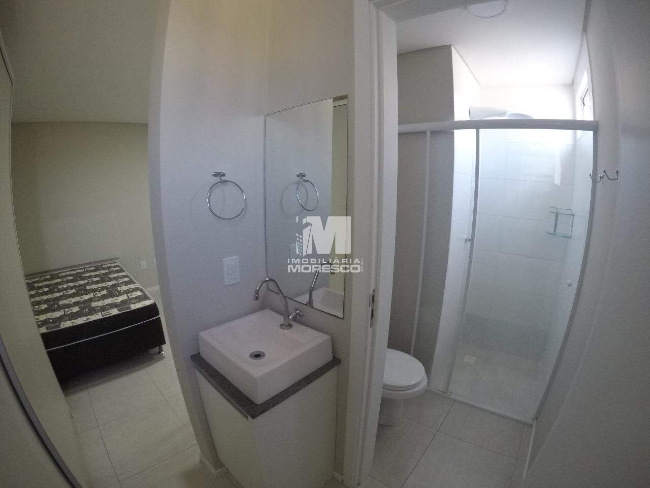 Flat à venda no bairro Santa Terezinha: 