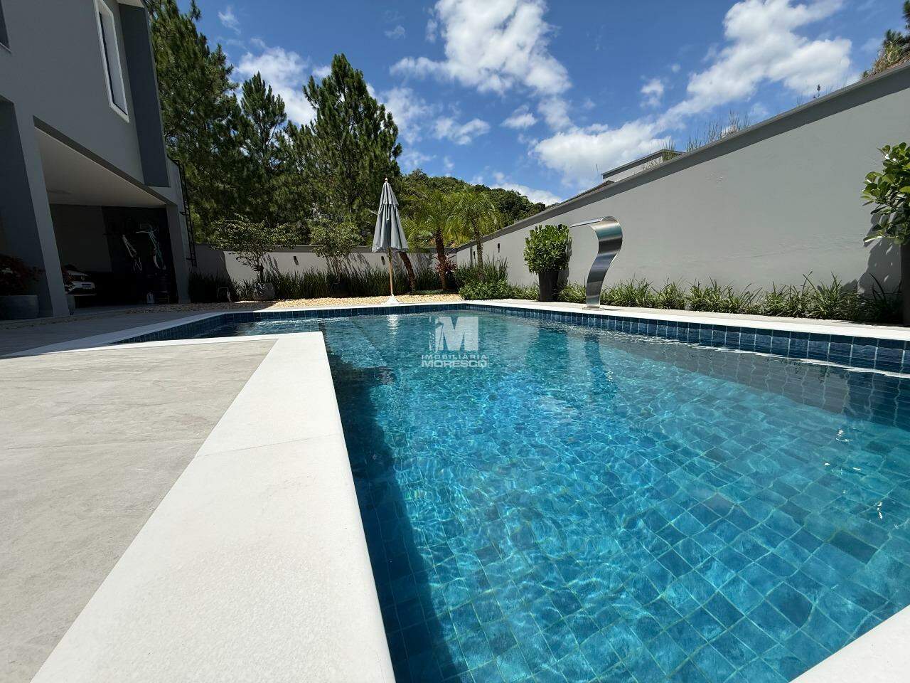 Casa de 3 quartos, 220m² no bairro Souza Cruz, em Brusque | Eu Corretor