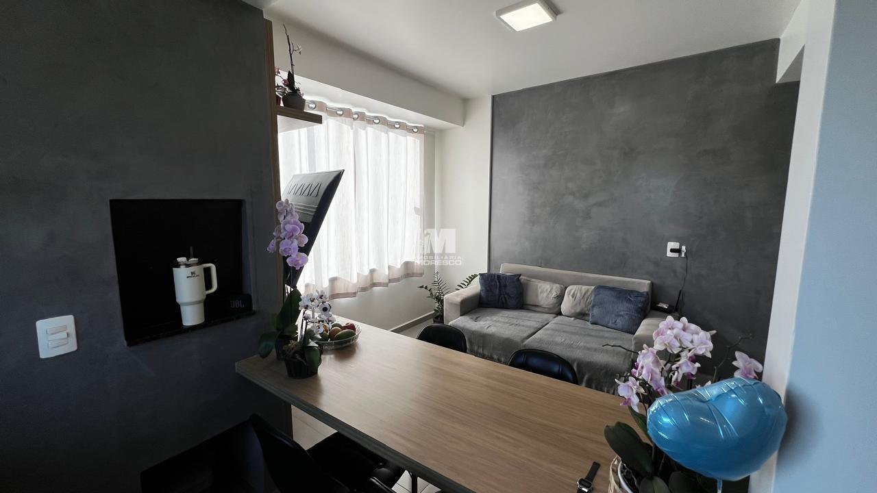 Apartamento à venda no bairro Limoeiro: 