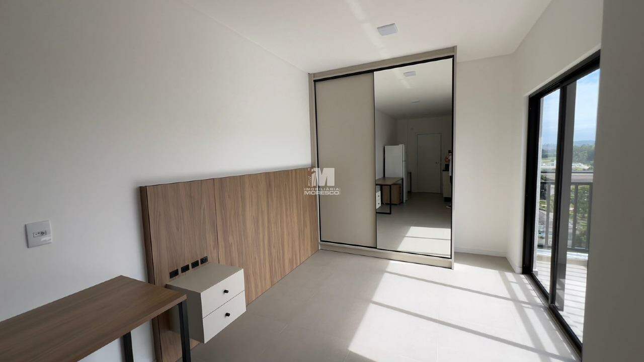 Flat para aluguel no bairro Santa Terezinha: 