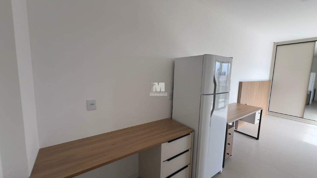 Flat para aluguel no bairro Santa Terezinha: 