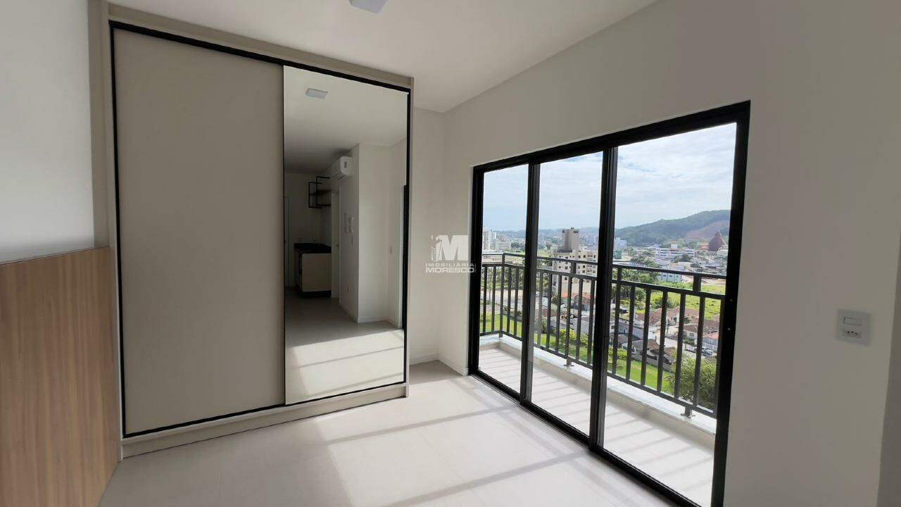 Flat para aluguel no bairro Santa Terezinha: 
