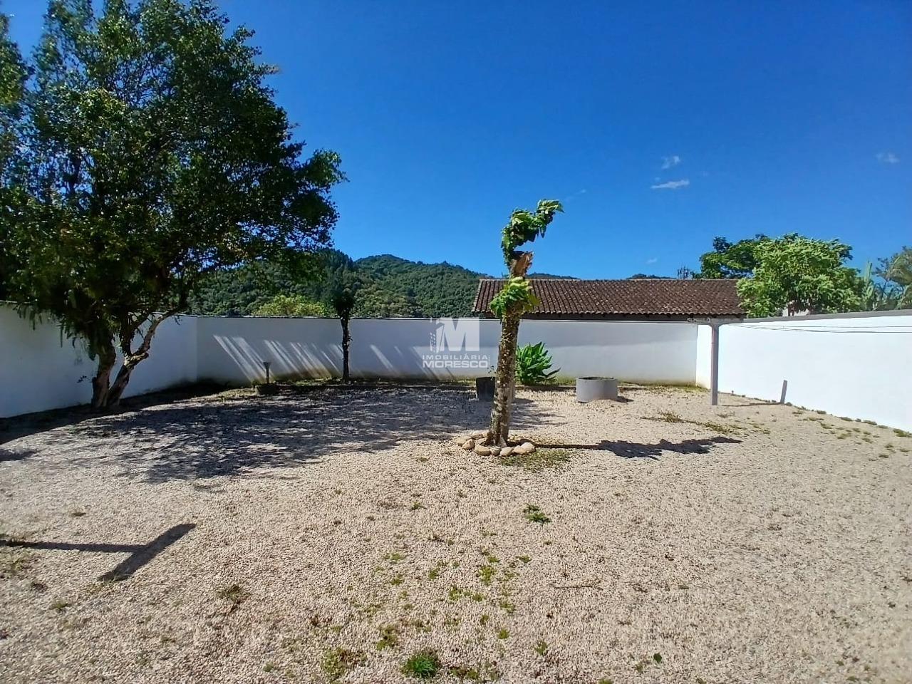 Casa à venda no bairro Guarani: