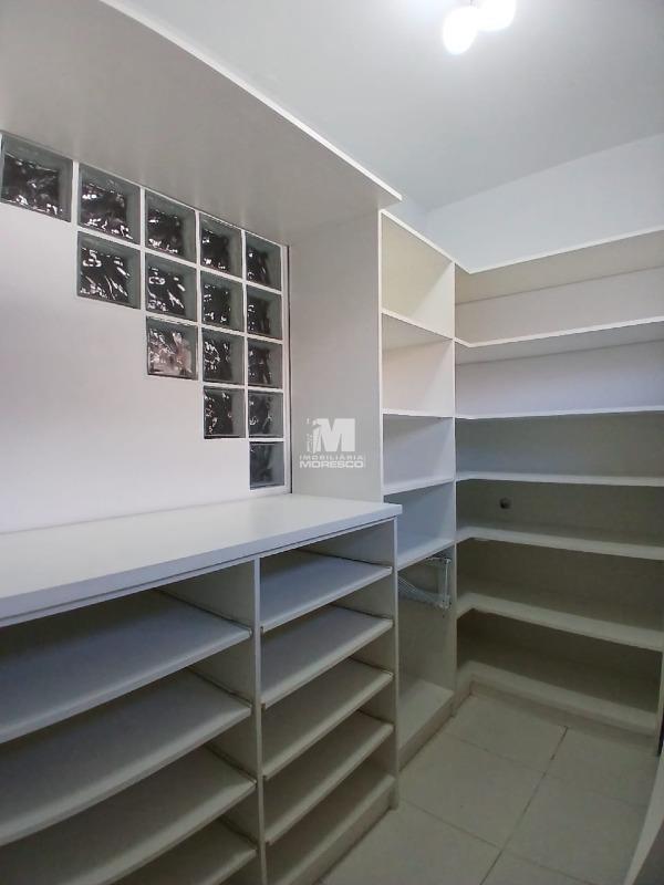 Casa à venda no bairro Guarani: