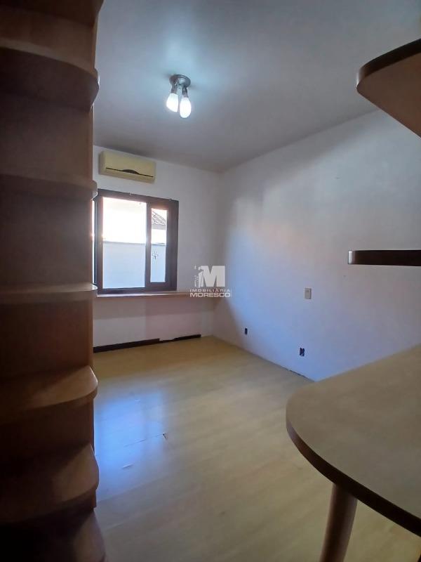 Casa à venda no bairro Guarani: