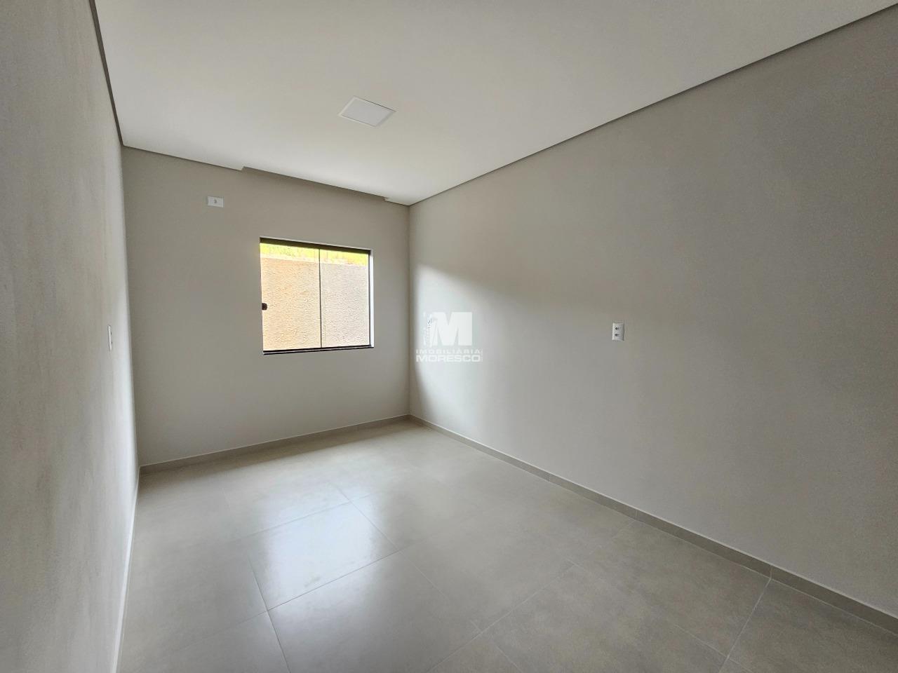 Casa à venda no bairro Dom Joaquim: