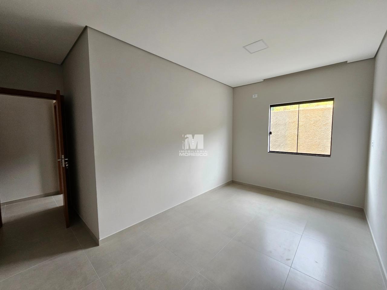 Casa à venda no bairro Dom Joaquim: