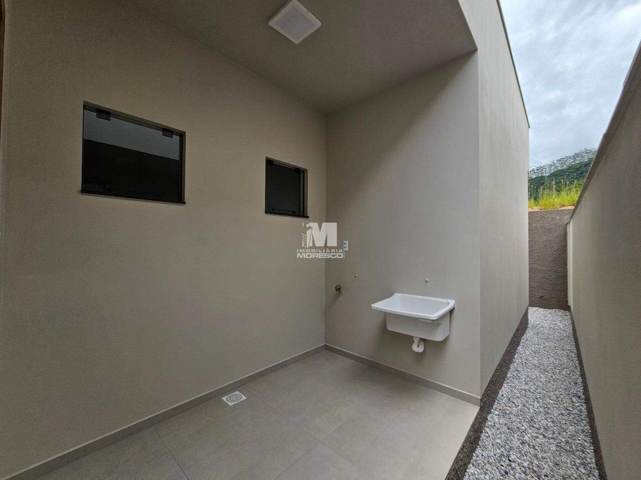 Casa à venda no bairro Dom Joaquim:
